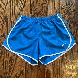 NWOT Nike Youth Large running shorts